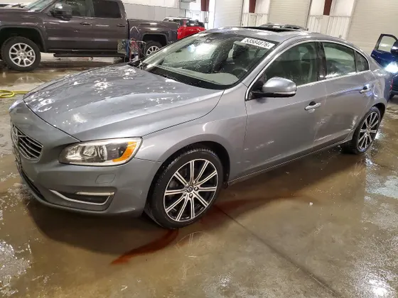 2017 Volvo S60 Inscription Platinum