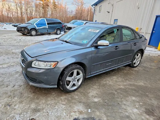 2010 Volvo S40 R-Design