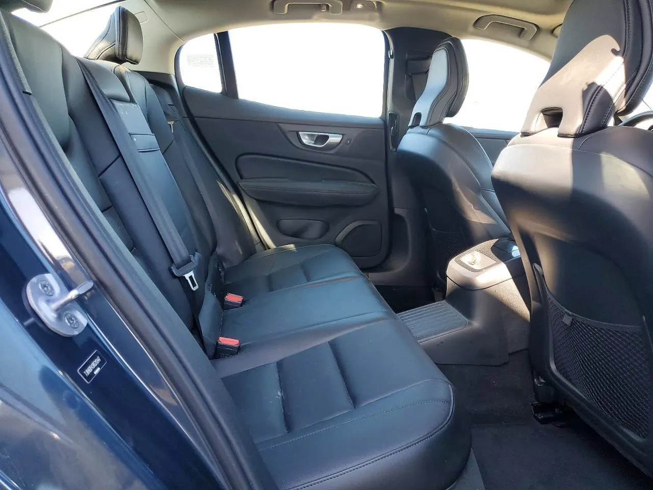 2024 Volvo S60 Recharge Plug-In Hybrid Core Dark Theme