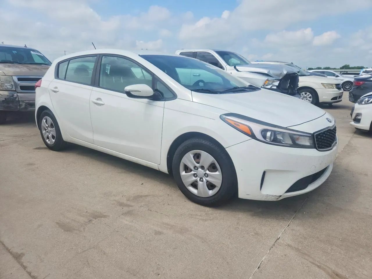 2017 Kia Forte5 LX