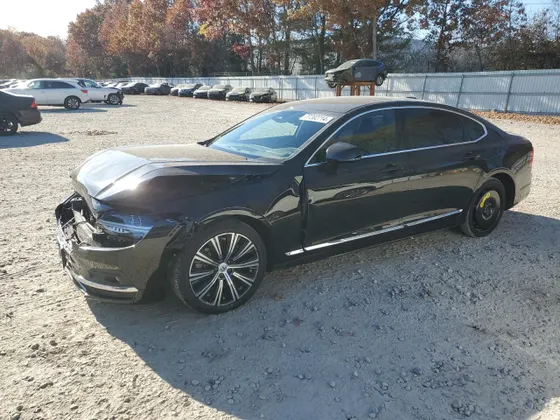 2024 Volvo S90 PLUS