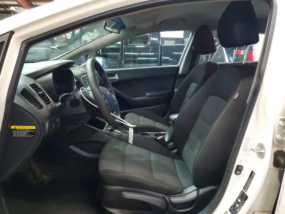 2017 Kia Forte5 LX