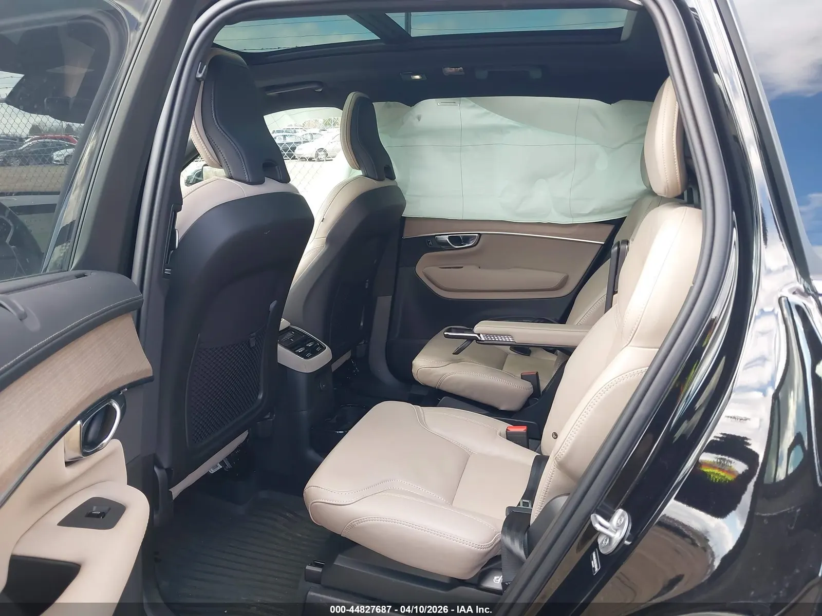 2025 Volvo XC90 Plug-In Hybrid Ultra