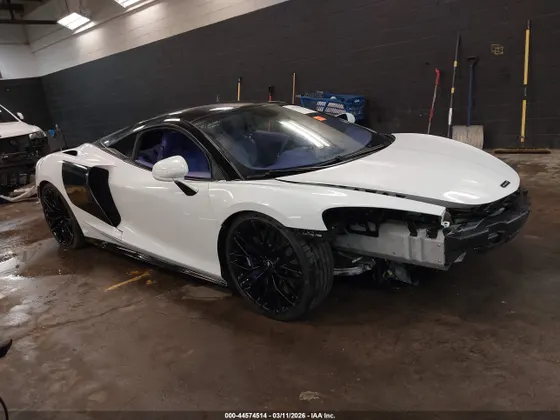 2022 McLaren GT COUPE