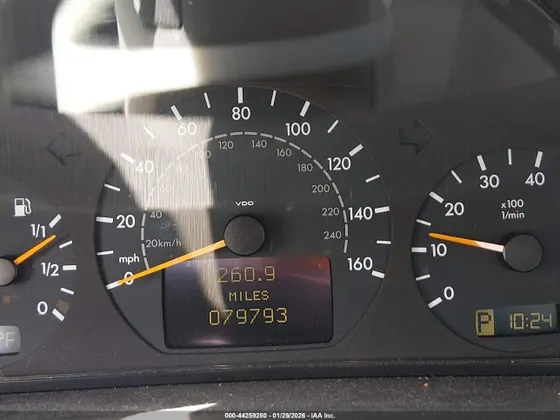 2000 Mercedes-Benz CLK-Class