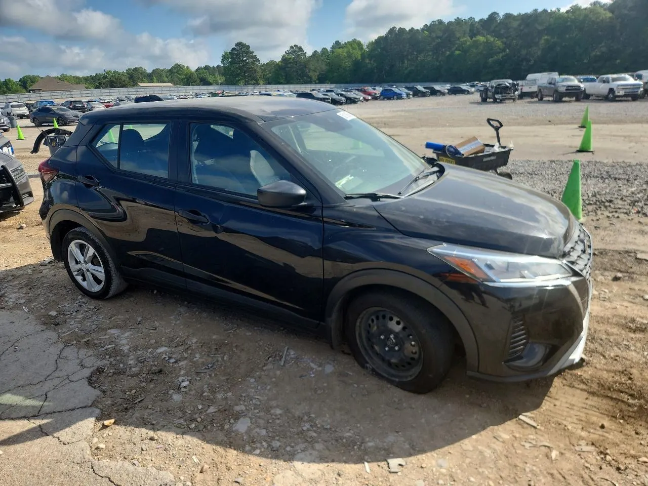 2021 Nissan Kicks S