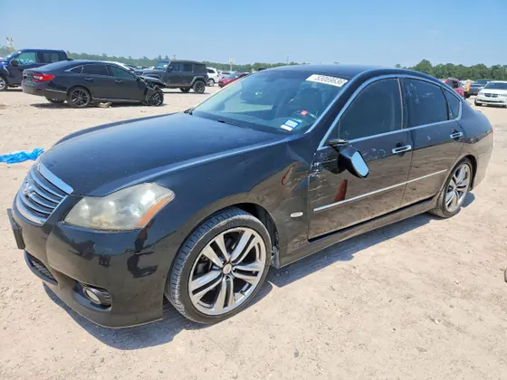 2010 INFINITI M35