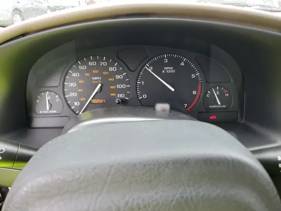 2002 Saturn SL SL1