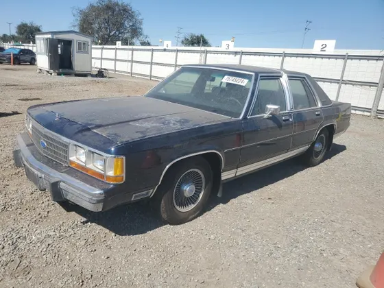 1990 Ford Crown Victoria LX