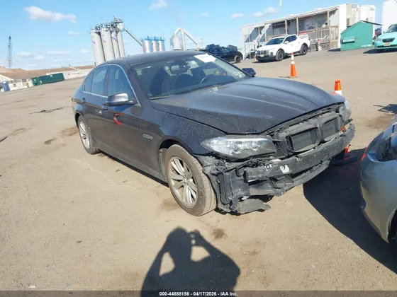 2015 BMW 5 Series 528i xDrive