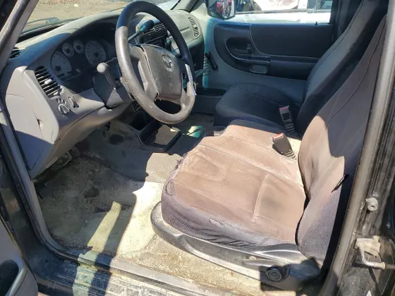 2006 Mazda B-Series 4WD Truck SE