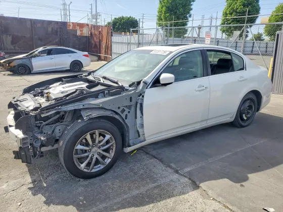 2013 INFINITI G37 Sedan Journey