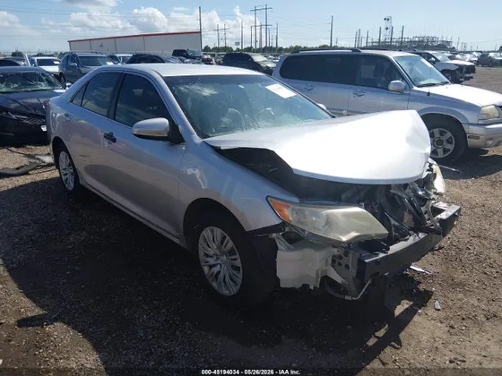 2013 Toyota Camry LE