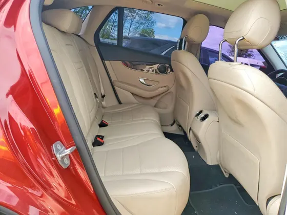 2019 Mercedes-Benz GLC GLC 300