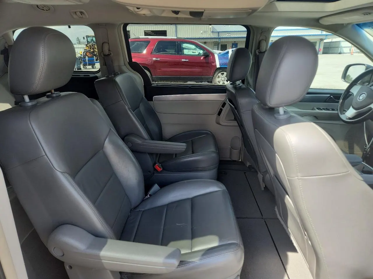 2009 Volkswagen Routan SEL