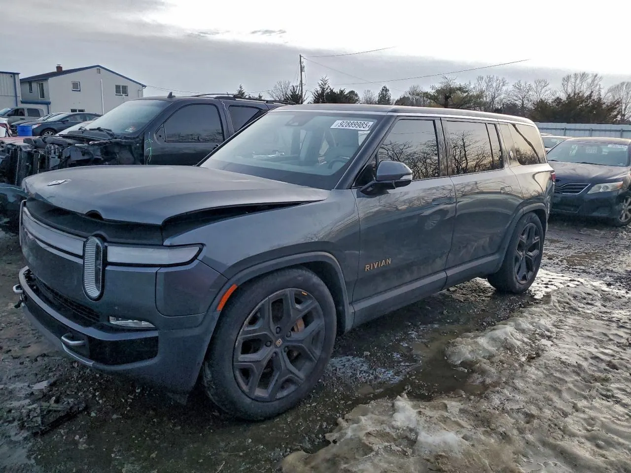 2023 Rivian R1S Adventure