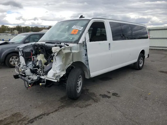 2024 GMC SAVANA G3500 LS