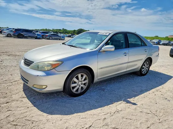 2003 Toyota Camry LE