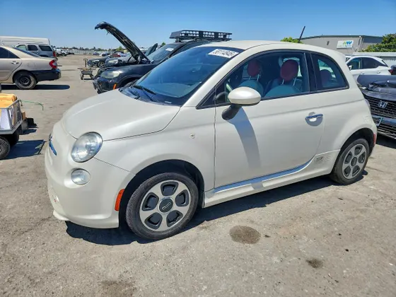 2014 FIAT 500e 500