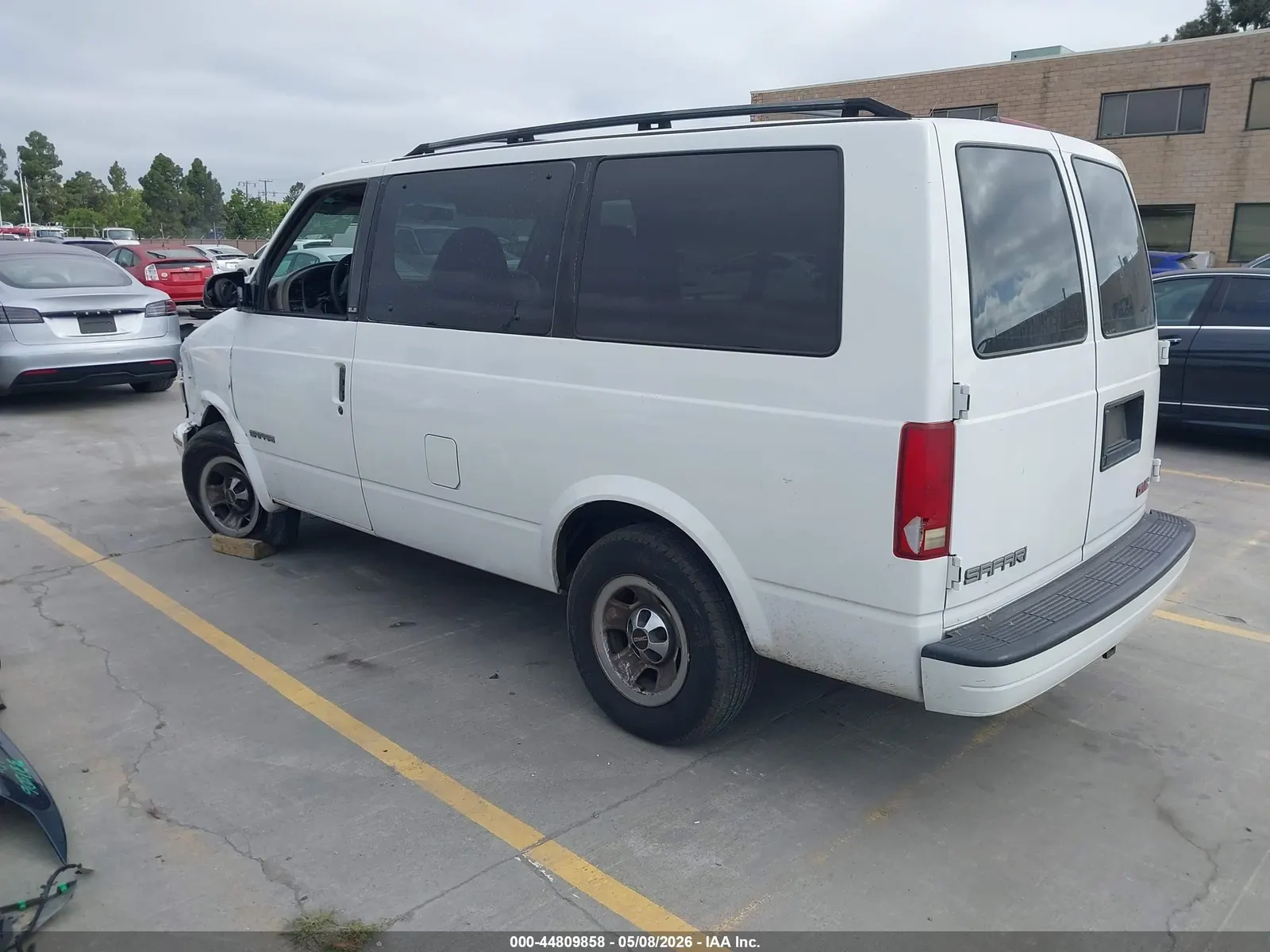 2001 GMC Safari Passenger SLE