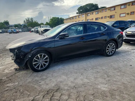 2018 Acura TLX w/Technology Pkg