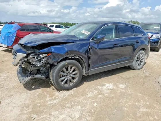 2022 Mazda CX-9 Touring