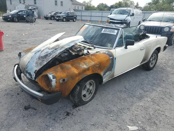 1981 FIAT 124 SPIDER