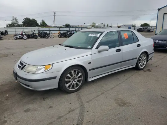 2002 Saab 9-5 Aero