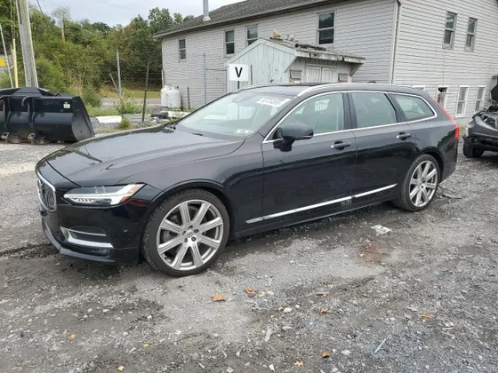 2020 Volvo V90 Inscription