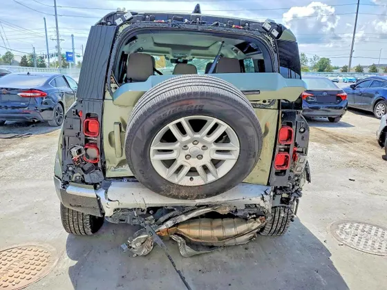 2024 Land Rover Defender S