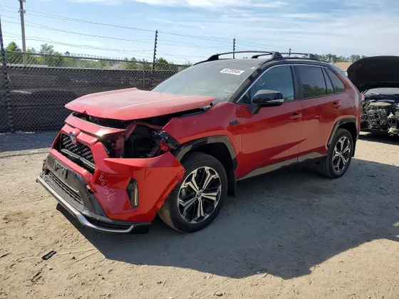 2022 Toyota RAV4 Prime XSE