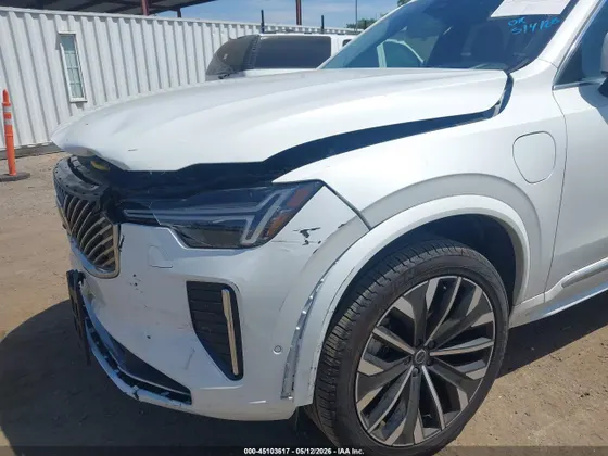 2025 Volvo XC90 Plug-In Hybrid Ultra
