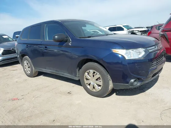 2014 Mitsubishi Outlander ES