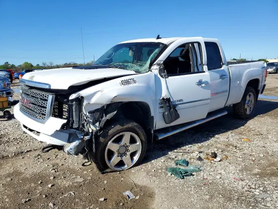 2014 GMC Sierra 2500HD Denali
