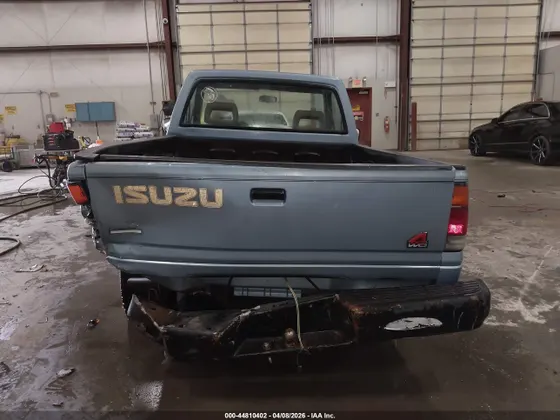 1993 Isuzu CONVENTIONAL SHORT WHEELBASE