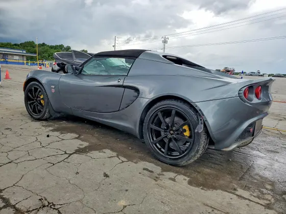 2005 Lotus Elise
