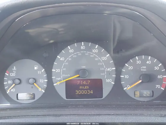 2001 Mercedes-Benz CLK-Class