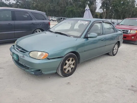 2000 Kia Sephia