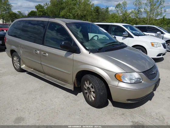 2003 Chrysler Town & Country EX