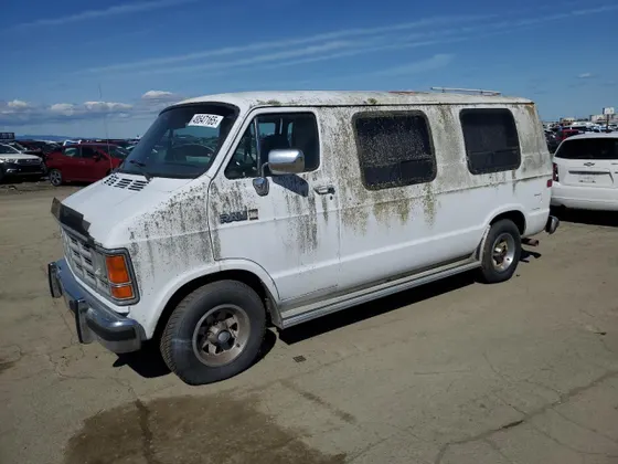 1988 Dodge RAM B250