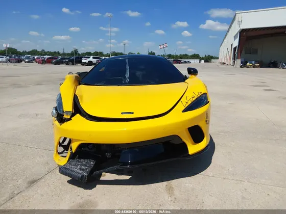 2021 McLaren GT COUPE