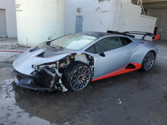 2023 Lamborghini Huracan STO STO
