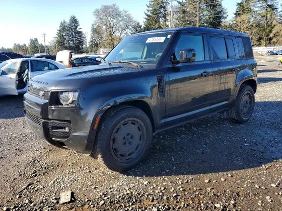 2023 Land Rover Defender V8