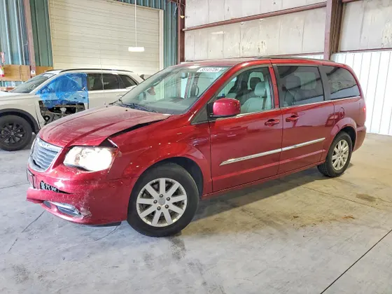 2016 Chrysler Town & Country Touring