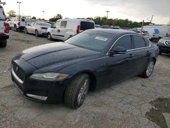 2017 Jaguar XF 35t Premium