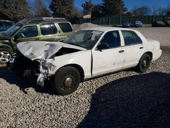 2004 Ford Police Interceptor Base w/3.27 Axle