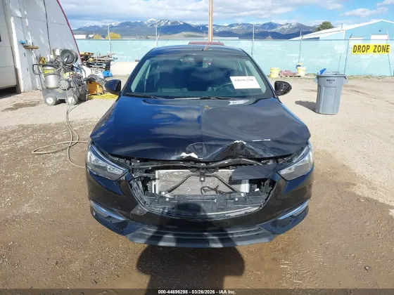 2020 Buick Regal Sportback Essence