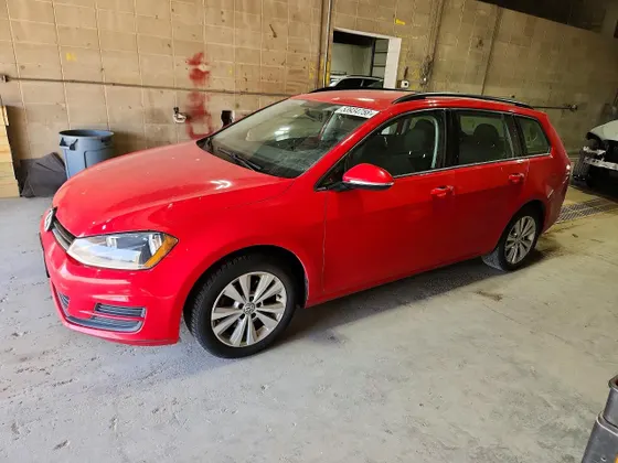 2017 Volkswagen Golf SportWagen S