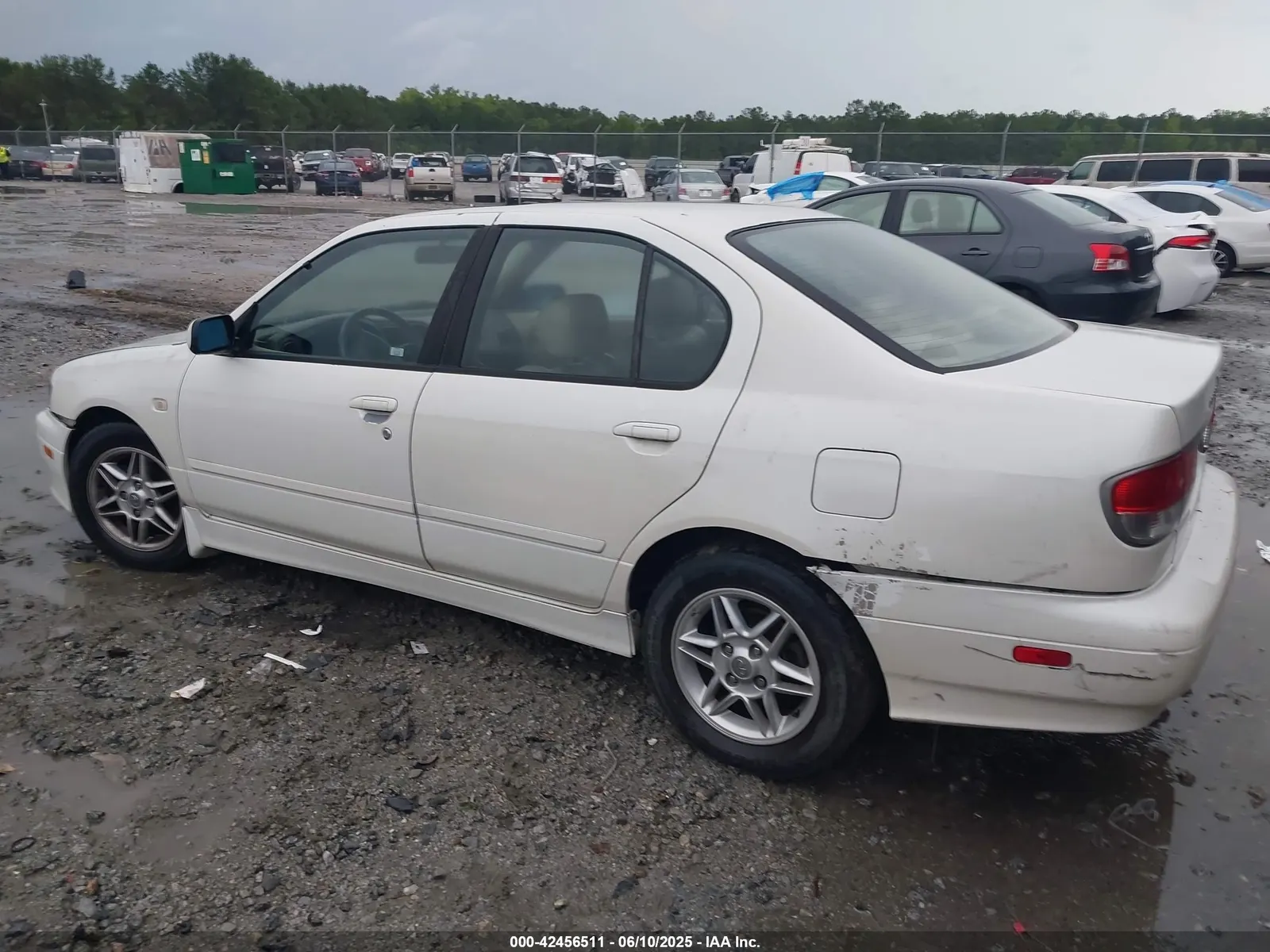 2002 INFINITI G20 Luxury
