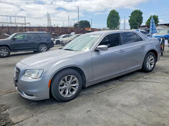 2015 Chrysler 300 Limited